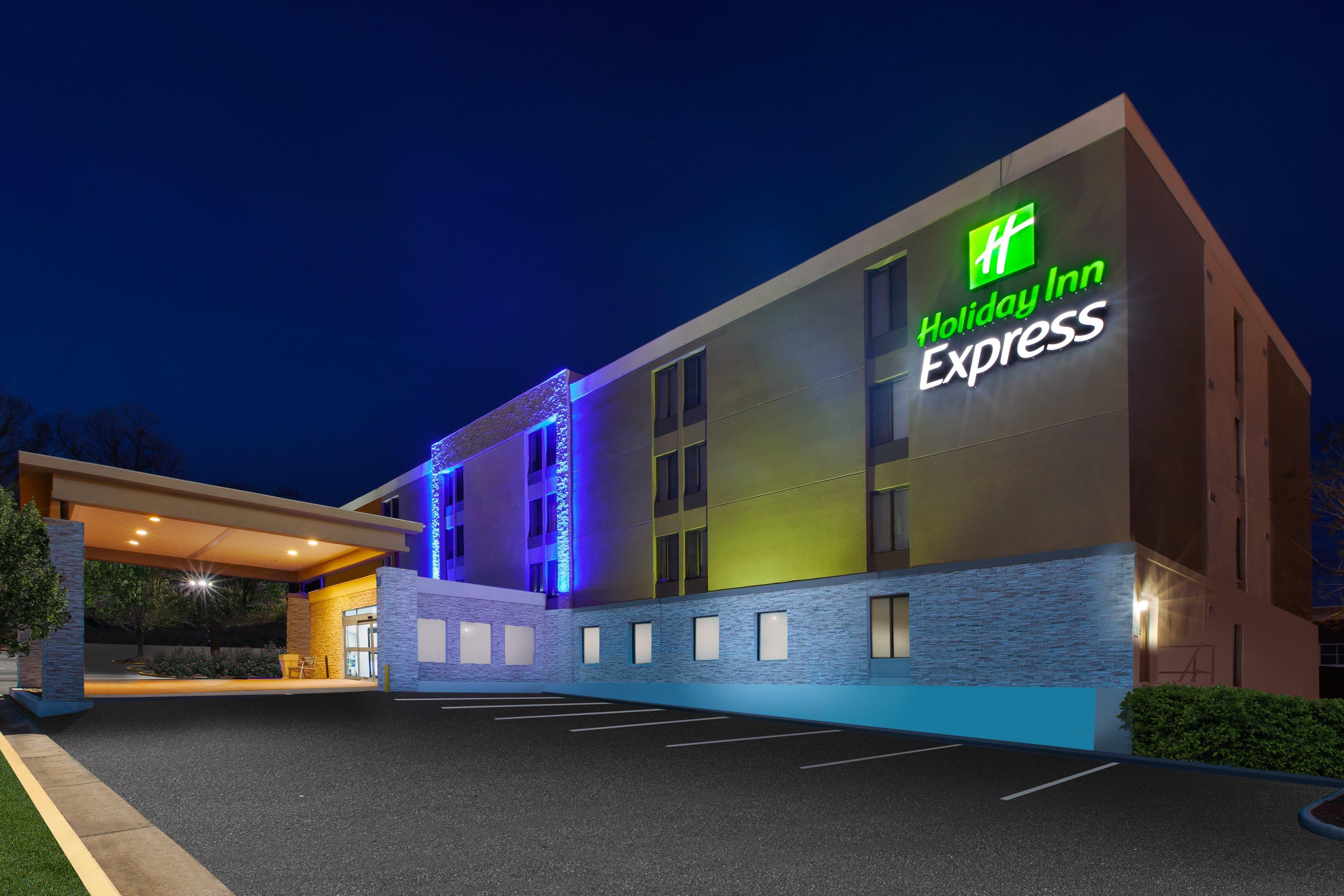 Holiday Inn Express Fairfax-Arlington Boulevard By Ihg מראה חיצוני תמונה