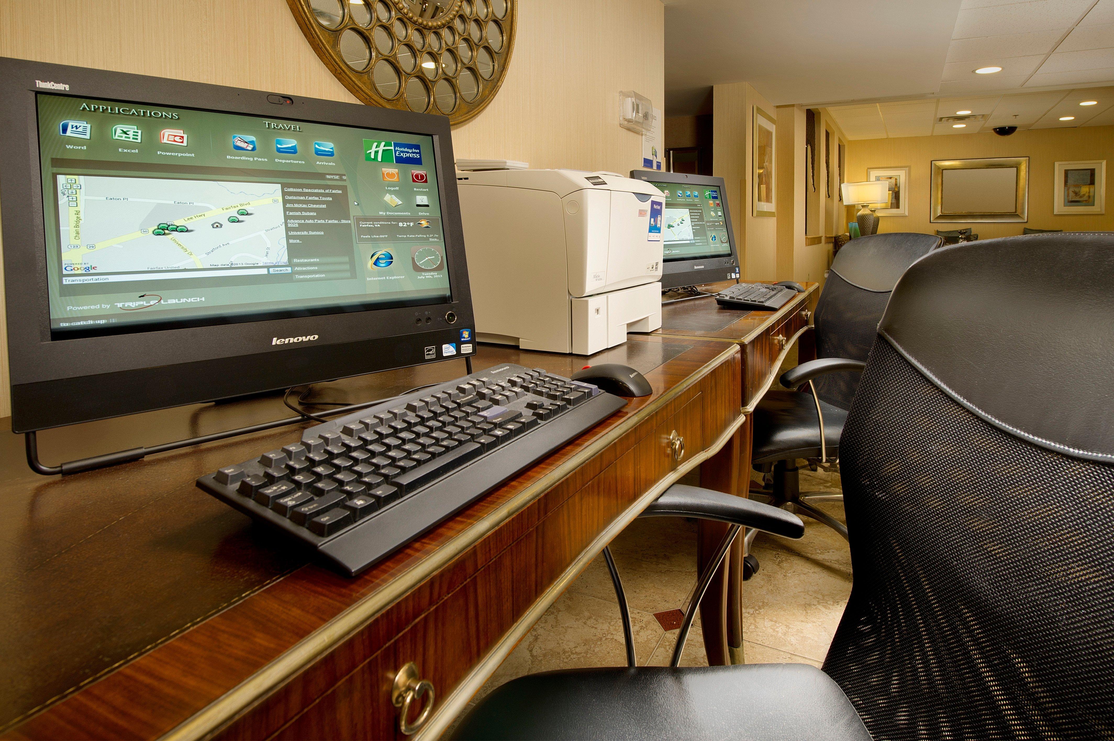 Holiday Inn Express Fairfax-Arlington Boulevard By Ihg מראה חיצוני תמונה